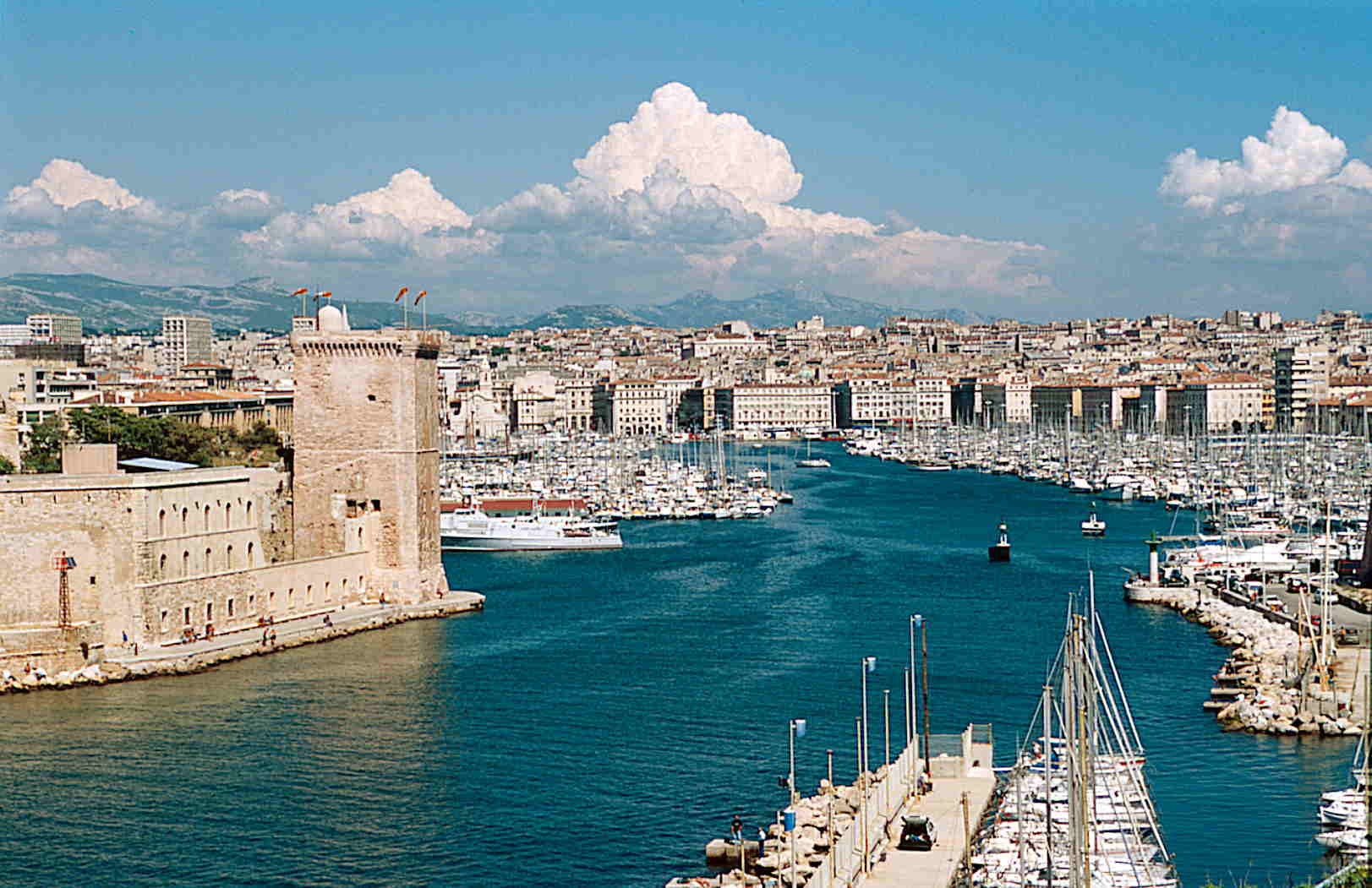 Du lịch Pháp: Giấc mơ biển xanh Marseille